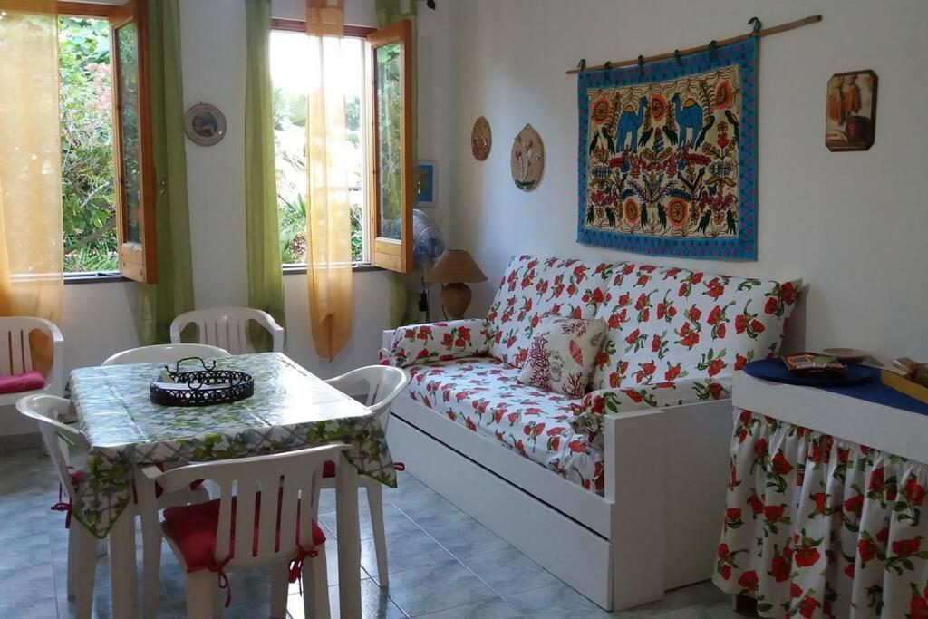 Casa Catalogna , Vicino Al Centro Storico. Villa Đảo Lipari Ngoại thất bức ảnh